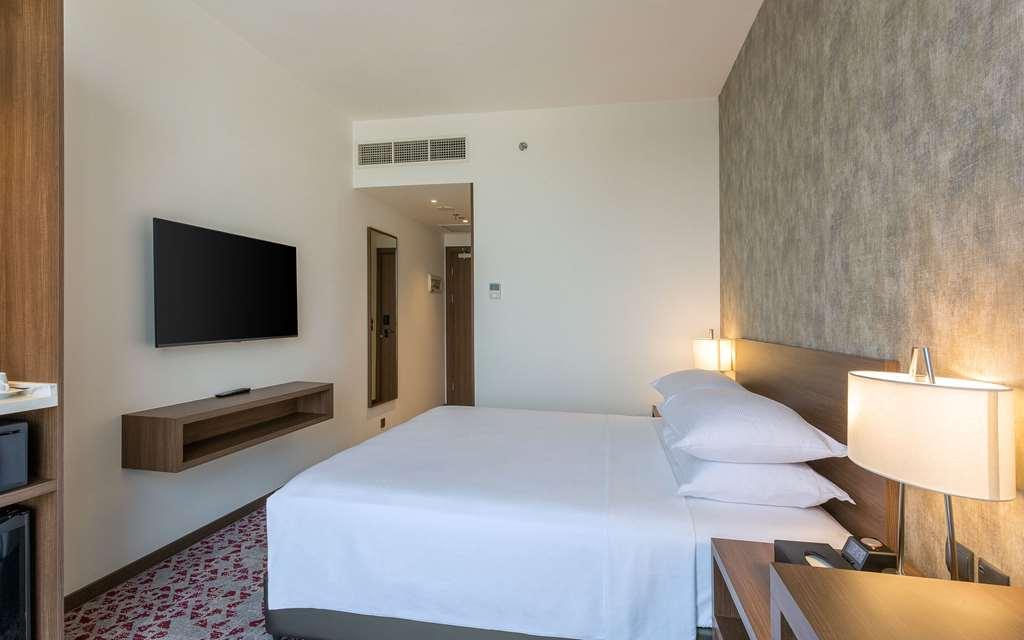 Comfort Hotel Jeddah King Road Room photo